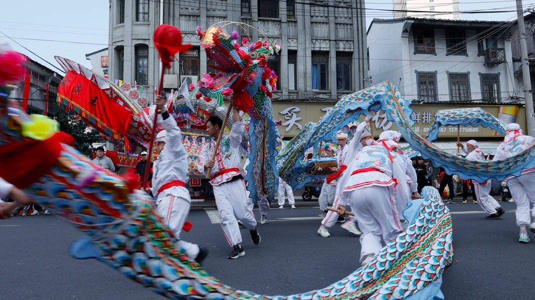 ���Ļ������ Ӱ���䴺�ڡ� ��Ӱ��Ʒչ����8�ڣ�